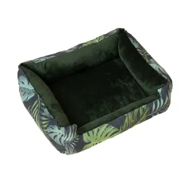 Comparer les prix de Lit douillet TIAKI collection Jungle 35x28x12cm Petit animal