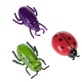 Comparer les prix de Lots de 3 jouets Insectes pour chat
