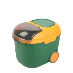 Comparer les prix de Conteneur à croquettes TIAKI Greenie - 5 L