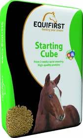 Comparer les prix de Equifirst Starting Cube granulés pour les poulains jusque l'âge de 1 an