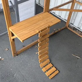 Meilleurs prix pour Plateforme Avec Pont Suspendu En Bois Pour Catio Modulable Chat « Katventure »