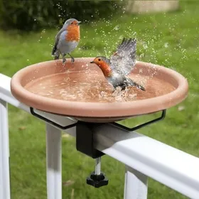 Comparer les prix de Abreuvoir Oiseaux Exterieur à Suspendre Abreuvoir Oiseaux à Poser pour Balcon Jardin Bains pour Oiseaux Sauvages Mangeoire O
