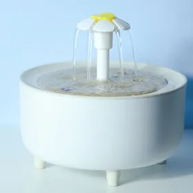 Meilleurs prix pour fontaine à boire pour chat Fontaine deau pour chat 2L, Filtration à Circulation automatique, animalerie convalescence bl
