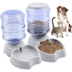 Comparer les prix de Distributeur croquettes/eau automatique 3.8L grande capacité chien/chat gris. Label