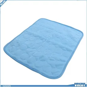 Meilleurs prix pour VGEBY Tapis rafraîchissant pour chien en soie glacée - Respirant et lavable XL