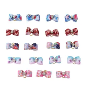 Comparer les prix de Lot de 19 nœuds pour cheveux de chien accessoire de toilettage mignon et coloré pour animaux de compagnie avec élastique pour