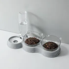 Meilleurs prix pour Gamelles pour chats gamelles triples à gravité avec tapis et cuillère ensemble dalimentation sèche et humide ODIPIE