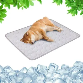 Meilleurs prix pour Tapis rafraîchissant pour animaux - PZCC - L - Étanche - Gris clair - Facile à nettoyer