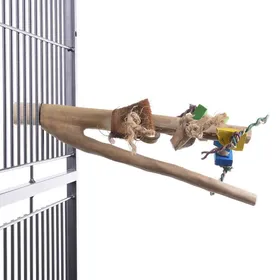 Meilleurs prix pour Perchoir en branche de Java avec jouets M/L - Un bijou de nature unique pour perroquets de grande et moyenne taille