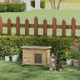 Meilleurs prix pour Maison pour chats niche dextérieur en bois surélevée avec toit asphalte fenêtre 57 x 45 x 43 cm jaune