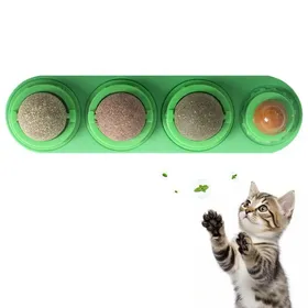 Meilleurs prix pour GIGICIAL Distributeur de Boules d'Herbe à Chat pour Mur, Jouet Comestible Silvervine, Sain et Sécurisé pour Chatons, Jouet à Mâcher