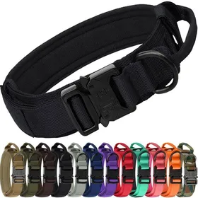 Meilleurs prix pour Collier tactique pour chien collier militaire robuste et réglable comprend deux écussons dentraînement noir taille L.