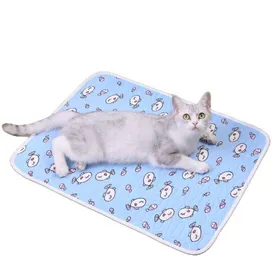 Comparer les prix de tapis rafraichissant chat - Petit poisson(taille M:40x50cm) - Résistant aux griffures et aux morsures，Lavable en machine