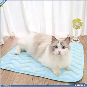 Meilleurs prix pour VGEBY Tapis Rafraîchissant pour Animaux de Compagnie en Tissu de Soie Glacée Idéal pour lÉté Bleu S (150x7 0cm/591x276 pouces)