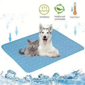 Meilleurs prix pour Tapis Rafraîchissant Chien Bleu 100x75cm  Taille XL  Coussin Glace Été Grand Chien Chat