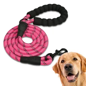 Comparer les prix de Laisse Chien Laisse de Dressage pour Chien Corde pour Chiots et Petits Moyens et Grands Chiens 12 et 15 mètres. (1.5 M Rose)