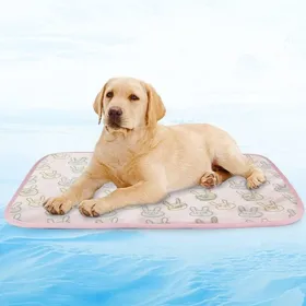 Comparer les prix de Tapis Rafraîchissant pour Chien/Chat – Soie de Glace Non Toxique Lavable 70x50cm