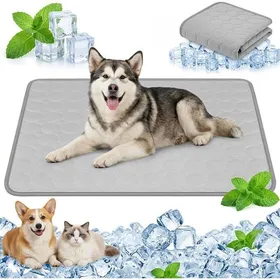 Comparer les prix de Tapis Rafraîchissant pour Chiens et Chats – Soie Glacée Respirant Non Toxique 55x70 cm