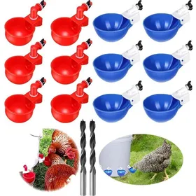 Comparer les prix de Kit 12 abreuvoirs automatiques pour poules  12 bouchons + 2 forets tasses amovibles