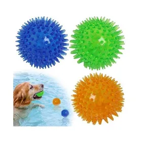 Comparer les prix de Balle pour Chien 3 Pcs Squeaky Dog Ball Toys 6.5 cm Balles pour Chiens Indestructible Ballon Rebondissante Spiky Chiens de BALLE