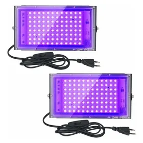 Meilleurs prix pour 2 projecteurs LED UV 100 W étanches (IP65) adaptés aux aquariums aux soirées aux affiches fluorescentes aux bars etc.