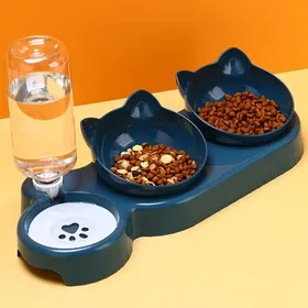 Meilleurs prix pour Gamelle Chat 3 en 1 Incliné 15° + Distributeur d’Eau par Gravité Sans Électricité – Anti‑dérapant – Bleu Marine