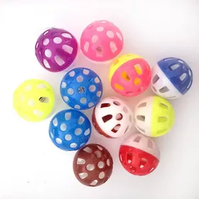 Meilleurs prix pour Lot de 5 ou 10 balles de jeu en plastique pour chat avec clochette, hochet de chasse, jouets pour chat en vrac, couleur aléatoire 5PCS pink