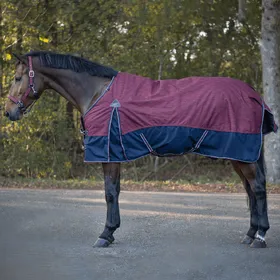 Comparer les prix de Couverture de turnout QHP Collection Doublure polaire