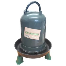 Meilleurs prix pour Abreuvoir Sur Pieds Plastique Recyclé 3 Litres Pour Basse Cour