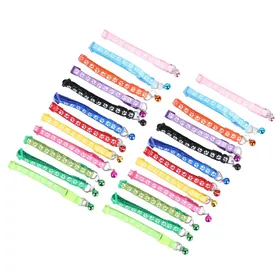 Comparer les prix de 24pcs Colliers pour animaux de compagnie Réfléchissants Réglables Doux Respectueux de la peau Imprimé patte Collier pour chien chat avec clochette pour white