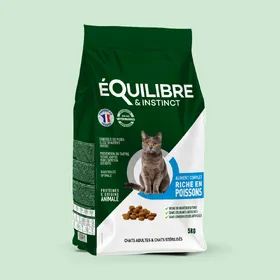 Meilleurs prix pour Croquettes au poisson frais pour chat stérilisé, riches en protéines animales, 2kg – Fabriqué en France – ÉQUILIBRE & INSTINCT