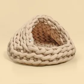 Comparer les prix de Maison Tricotée pour Chien et Chat pour Toutes Saisons Confortable et Enfermée Adaptée aux Chats Maison pour Chat de Compagnie Fournitures pour Animaux de Compagnie Grande Capacité Bottom diameter 30cm brown