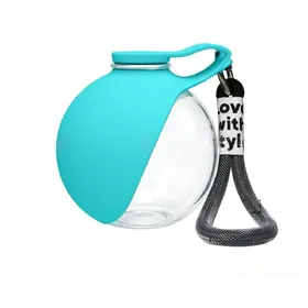 Comparer les prix de Gobelet d'eau portable pour animaux rond - Modèle plastique, silicone alimentaire + PC, de