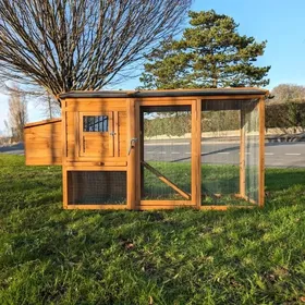 Meilleurs prix pour Poulailler Chabo Toit Shingle - Animal Valley - 2 à 4 poules - Marron - Bois, Shingle - 198.5cm x 75.5cm x 104cm
