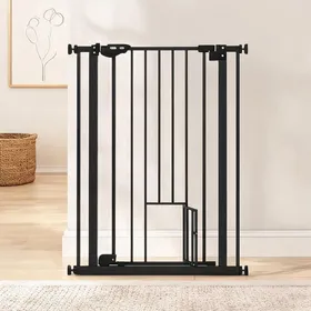 Comparer les prix de Barrière de sécurité pour animaux en acier noir avec porte à double verrouillage et chatière intégrée hauteur 104 cm largeur