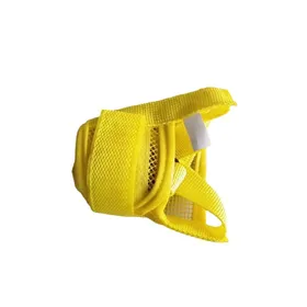 Comparer les prix de Muselière Anti-aboiement pour chiens, pour petits et grands chiens, maille réglable, respirante, muselière pour animaux de compagnie, sangles en Nylon, accessoires pour chiens M yellow