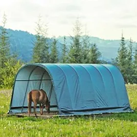 Comparer les prix de Abri chevaux de 29.2m2 - Larg. 4m x long. 7.30m